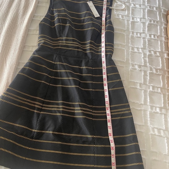 NWT Alice + Olivia Lindsey Structured A-Line Dress - Size 6 - Picture 14 of 14